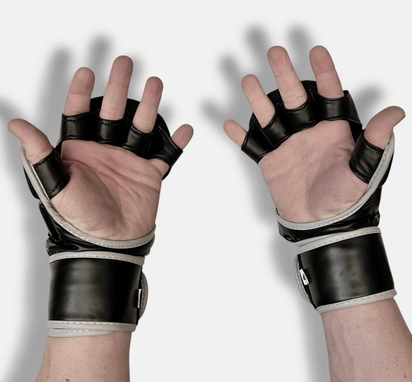 MMA, guanti allenamento o combattimento